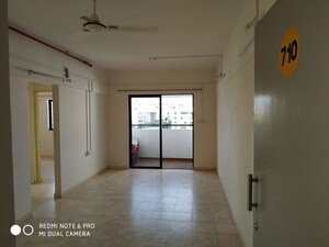 Room in 1 BHK Apartment at Duville Riverdale, Kharadi – for Rent