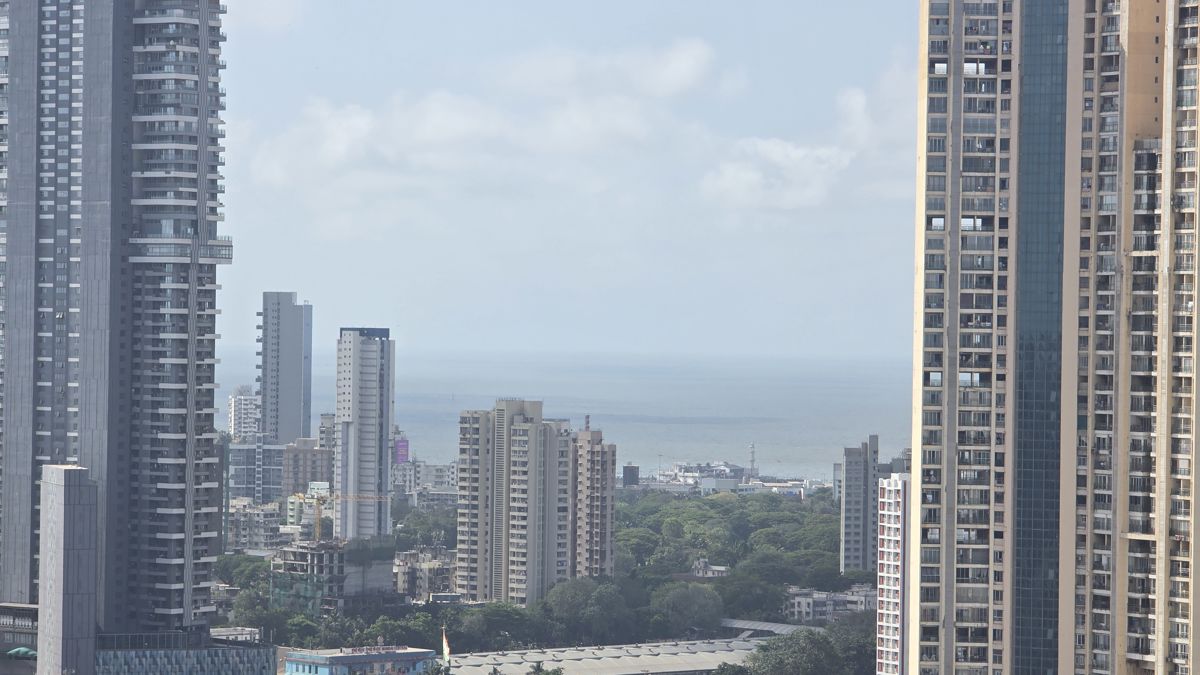 2 BHK + Servant Room 544 Sq.Ft. Apartment in Nirban Bismillah Castle