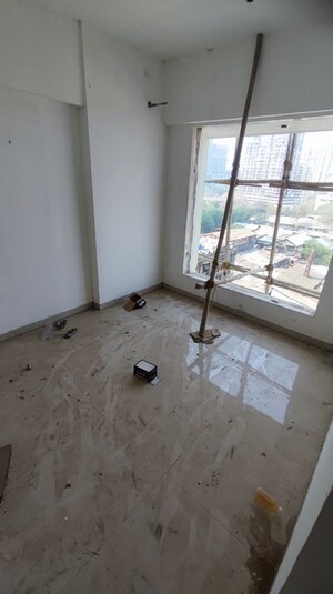 Room in 1 BHK Apartment at Grace Hussaini Park, Sewri – for Sale