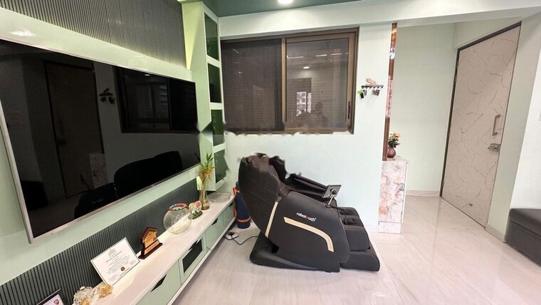 Living Room, raymond-ten-x-district-9 4 Bedroom 935 Sq.Ft. Apartment In Pokhran Road No One Thane 10208234