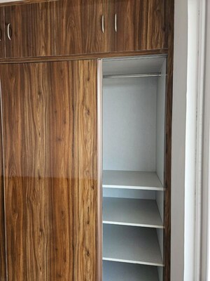 Furnished Amenities in 3 BHK Apartment at ACE Parkway, Sector 150 – for Sale