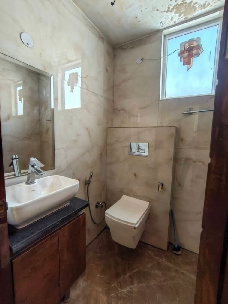 Bathroom, m3m-sky-city 3 Bedroom 1828 Sq.Ft. Apartment In Sector 65 Gurgaon 10208264