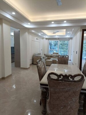 Living Room in 3 BHK Builder Floor at Unitech Palms, South City 1 – for Rent