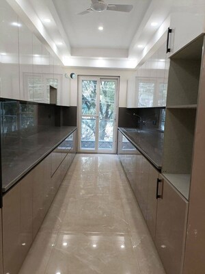 Kitchen in 3 BHK Builder Floor at Unitech Palms, South City 1 – for Rent