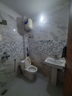 1 BHK Builder Floor For Rent in Chattarpur