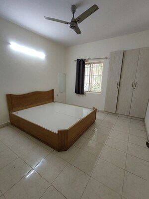 Room in 2 BHK Apartment at BM Sernity, Hsr Layout – for Rent