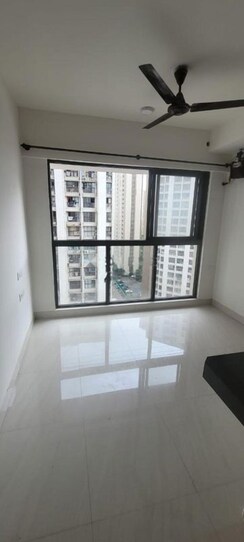 1 BHK Apartment For Rent in Lodha Crown Kolshet