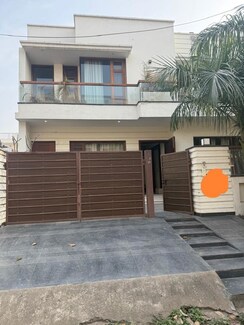 5 BHK + Pooja Room Independent House For Sale in Sector 91