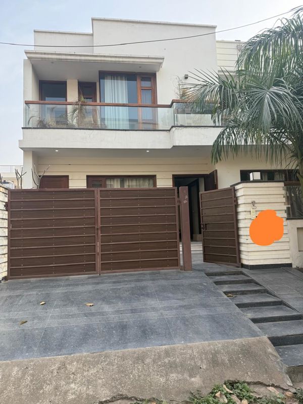 5 BHK + Pooja Room Independent House For Sale in Sector 91