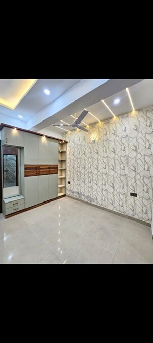 Room in 3 BHK Builder Floor at Niti Khand – for Sale