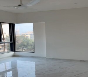 Bedroom in 1 BHK Apartment at Matunga East – for Sale
