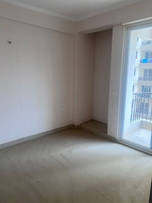 Room in 3 BHK Apartment at Habitech Panch Tatva, Tech Zone 4 Greater Noida – for Rent