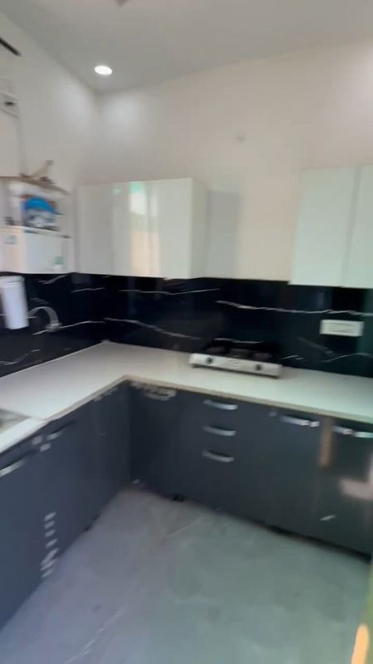 Kitchen, ramgarh bhudda 1 Bedroom 1100 Sq.Ft. Apartment In Ramgarh Bhudda Zirakpur 10208399