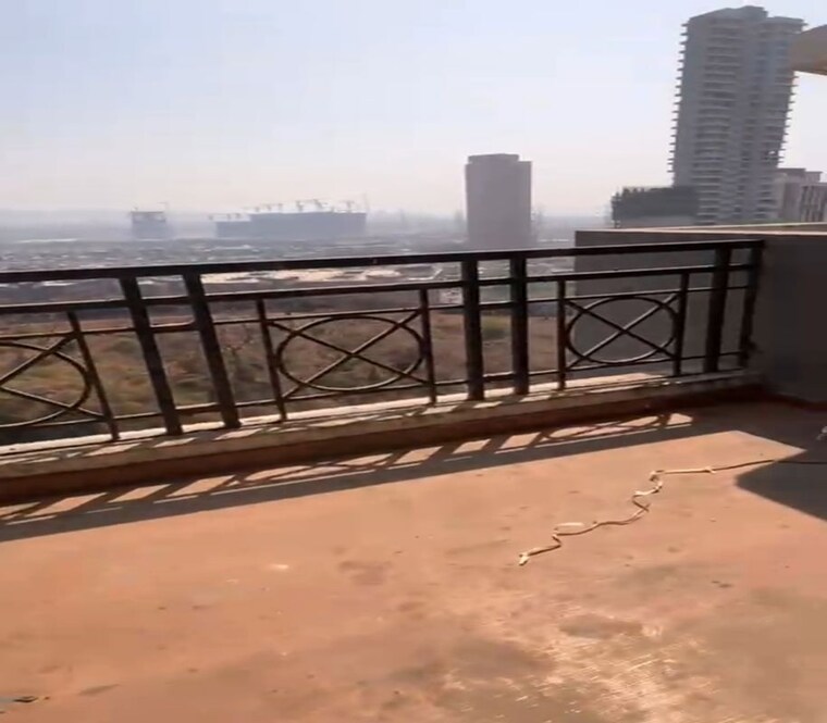 Balcony, wadala east 3 Bedroom 1000 Sq.Ft. Apartment In Wadala East Mumbai 10131636