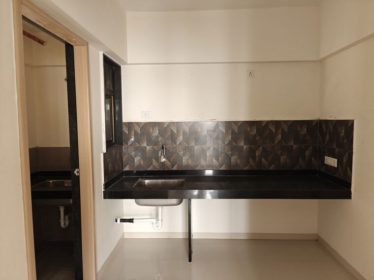 Kitchen, kohinoor-courtyard-one 2 Bedroom 850 Sq.Ft. Apartment In Wakad Pune 10208406