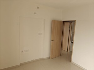 Room in 2 BHK Apartment at Kohinoor Courtyard One, Wakad – for Rent