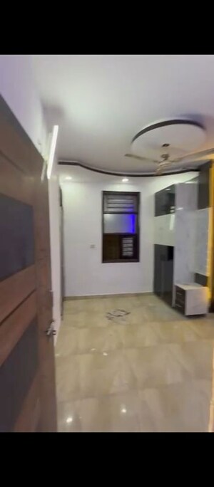 Building Lobby in 1 BHK Builder Floor at Uttam Nagar – for Sale