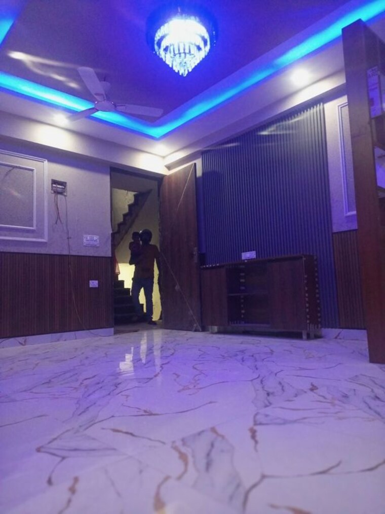 Bedroom, sector 73 2 Bedroom 1050 Sq.Ft. Builder Floor In Sector 73 Noida 10208425