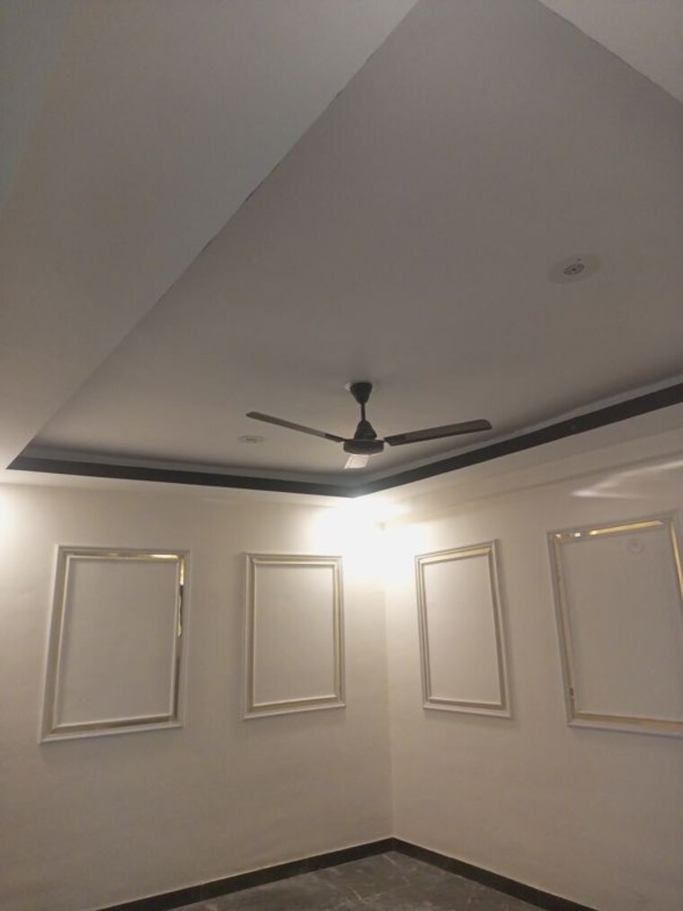 undefined, sector 73 2 Bedroom 1050 Sq.Ft. Builder Floor In Sector 73 Noida 10208425