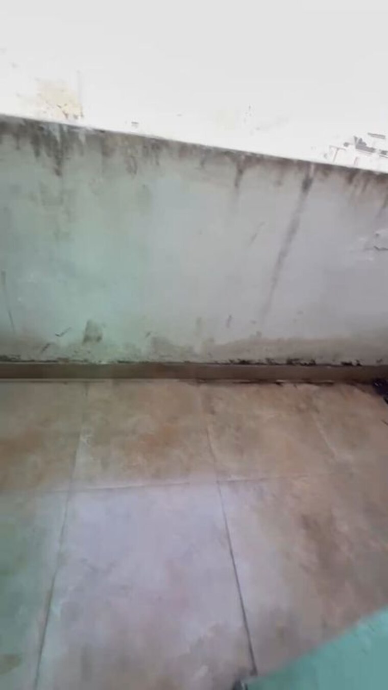 Balcony, vip road 1 Bedroom 1100 Sq.Ft. Apartment In Vip Road Zirakpur 10208443