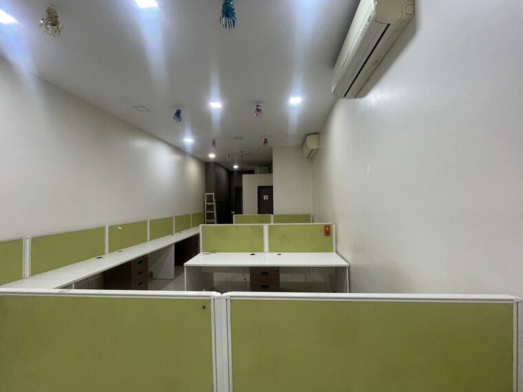 Team Area, matoshree-quantum-tower Commercial Office Space 600 Sq.Ft. In Malad West Mumbai 10208432