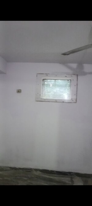 Room in 1 BHK Independent House at Dwarka Mor – for Rent