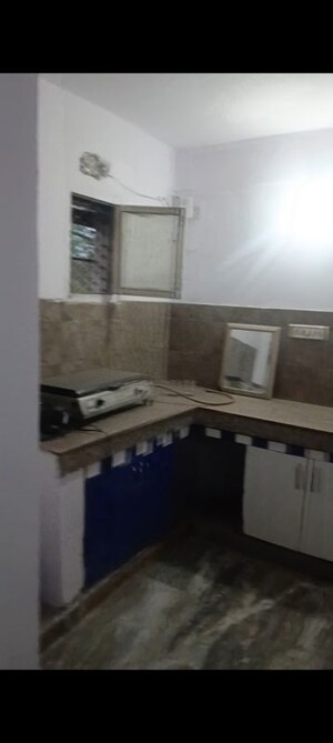 Kitchen in 1 BHK Independent House at Dwarka Mor – for Rent