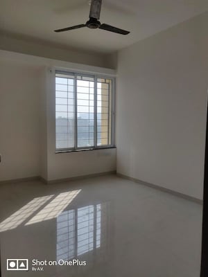 Room in 2 BHK Apartment at Kohinoor Zen Estate, Kharadi – for Sale