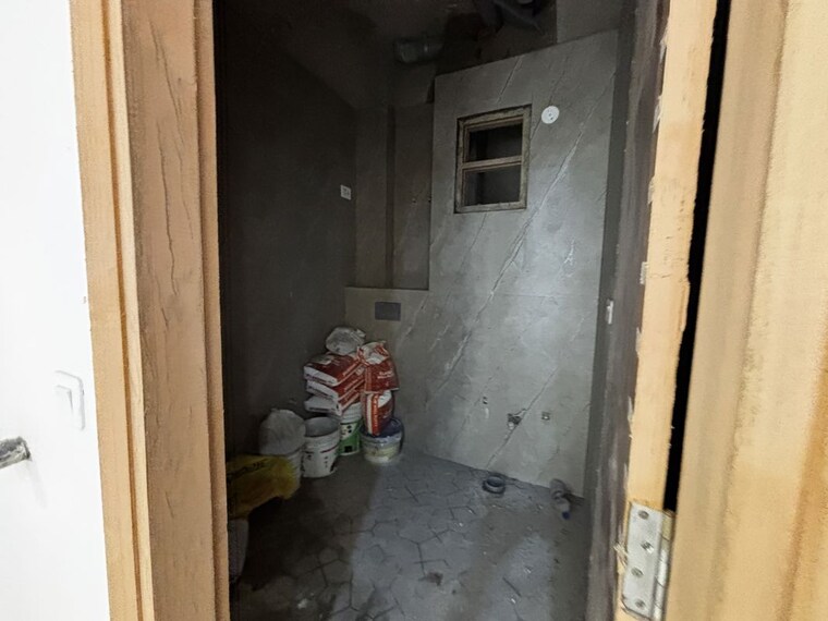 Bathroom, sector 107 2 Bedroom 1060 Sq.Ft. Builder Floor In Sector 107 Noida 10208461