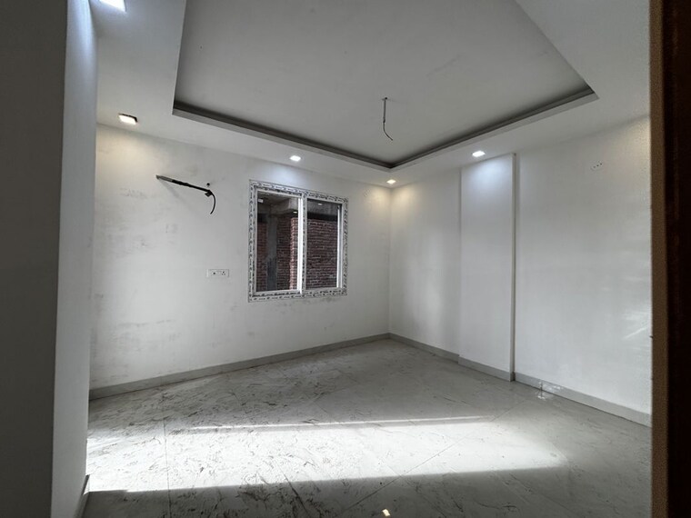 Room, sector 107 2 Bedroom 1060 Sq.Ft. Builder Floor In Sector 107 Noida 10208461