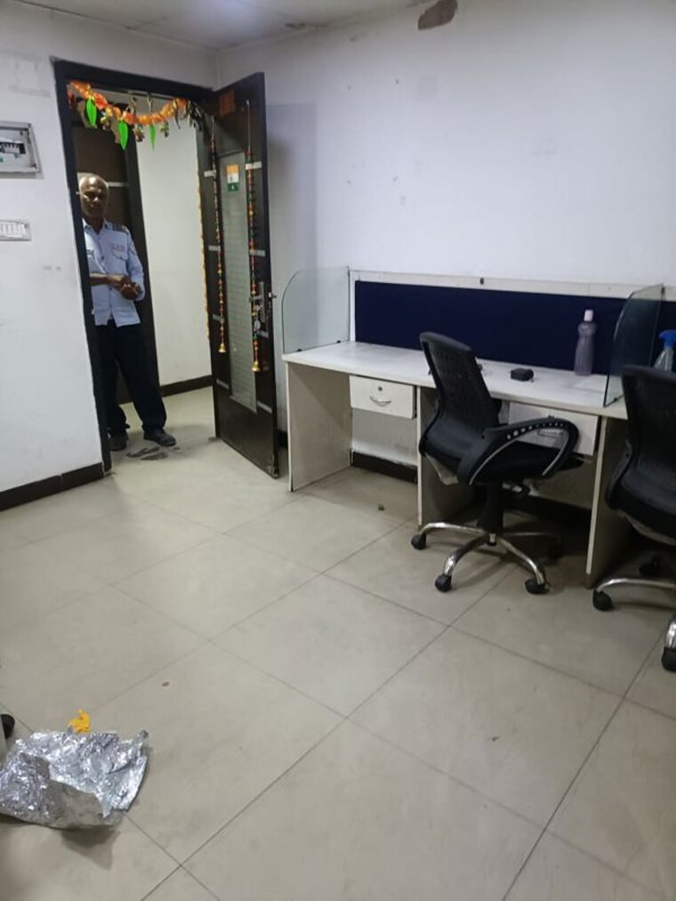 Team Area, sector 3 Commercial Office Space 500 Sq.Ft. In Sector 3 Noida 10208481