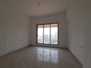 Room in 2 BHK Apartment at Avant Hillway, Goregaon East – for Rent