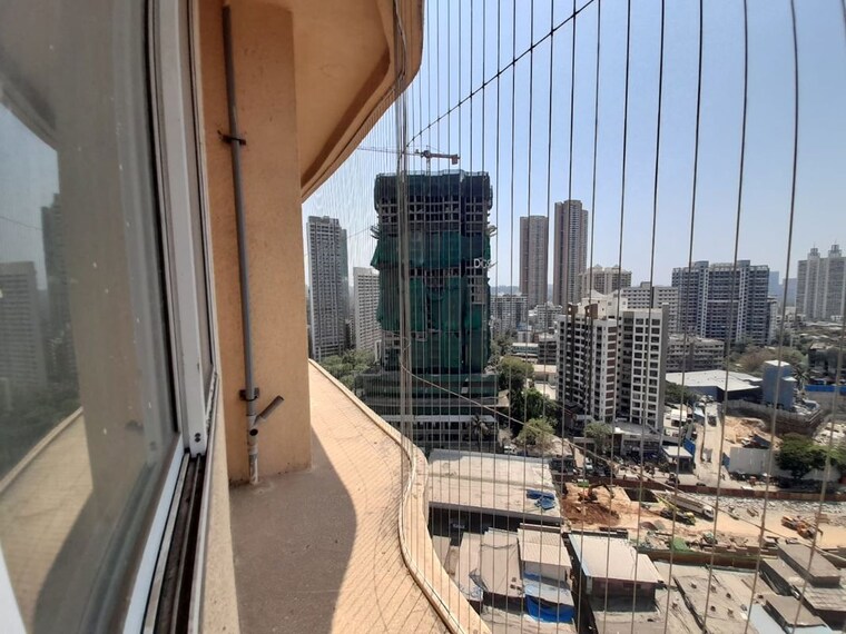 Balcony, avant-hillway 2 Bedroom 756 Sq.Ft. Apartment In Goregaon East Mumbai 10208492