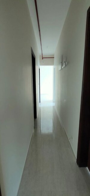 Room in 2 BHK Apartment at Sheth Auris Serenity Tower 1, Malad West – for Rent