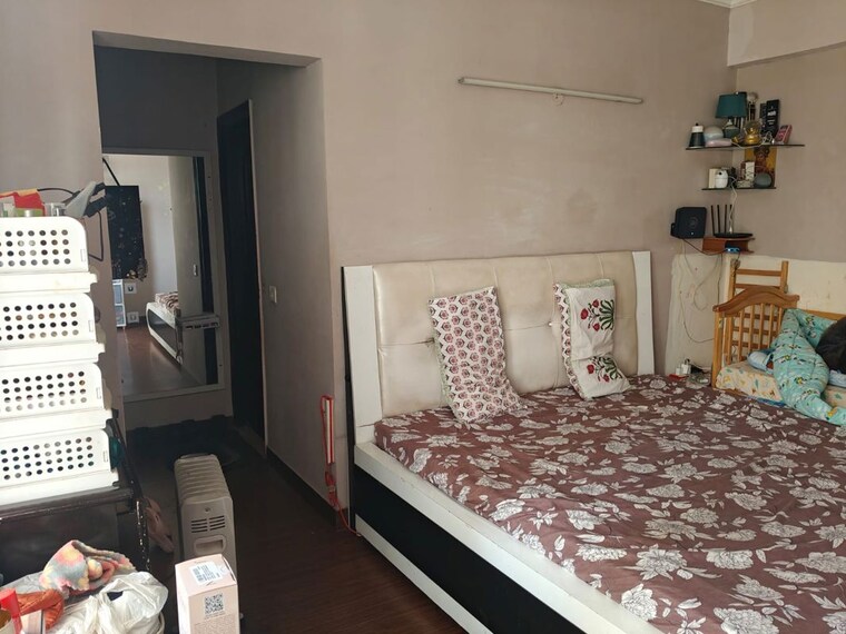 Bedroom, ajnara-grand-heritage 2.5 Bedroom 1260 Sq.Ft. Apartment In Sector 74 Noida 10208478