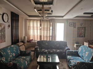 2.5 BHK Apartment For Rent in Ajnara Grand Heritage, Sector 74