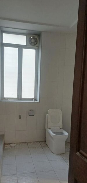 Bathroom in 3 BHK Apartment at Fort – for Rent