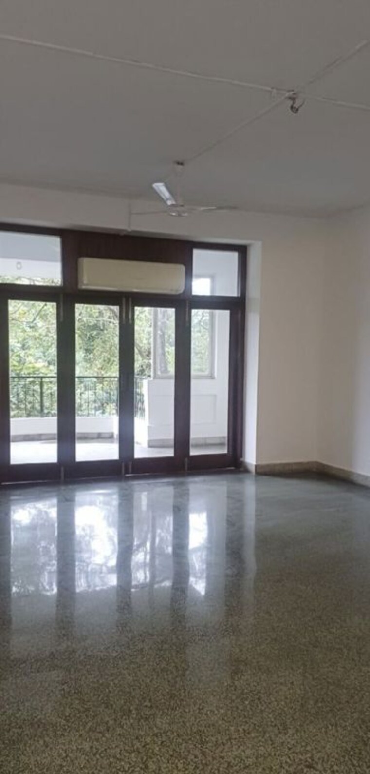Room, fort 3 Bedroom 3500 Sq.Ft. Apartment In Fort Mumbai 10208509