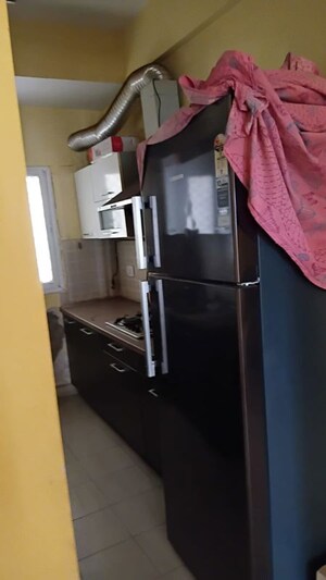 Furnished Amenities in 2.5 BHK Apartment at Mahagun Moderne Verona, Sector 78 – for Rent