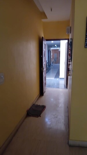 Building Lobby in 2.5 BHK Apartment at Mahagun Moderne Verona, Sector 78 – for Rent