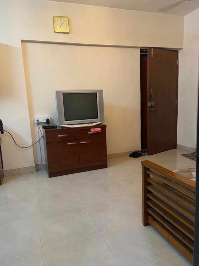 Room, dosti-group-acres 1 Bedroom 400 Sq.Ft. Apartment In Wadala East Mumbai 10208380