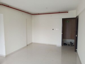 Room in 1.5 BHK Apartment at Chandiwala Pearl Heaven, Andheri East – for Rent
