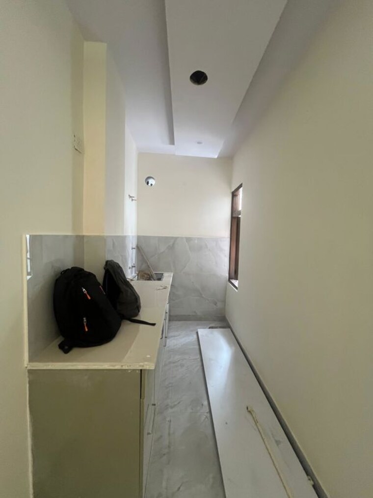 Kitchen, nirman vihar 2 Bedroom 985 Sq.Ft. Builder Floor In Nirman Vihar Delhi 10208542
