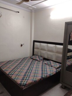 2 BHK Builder Floor For Rent in Nirman Vihar