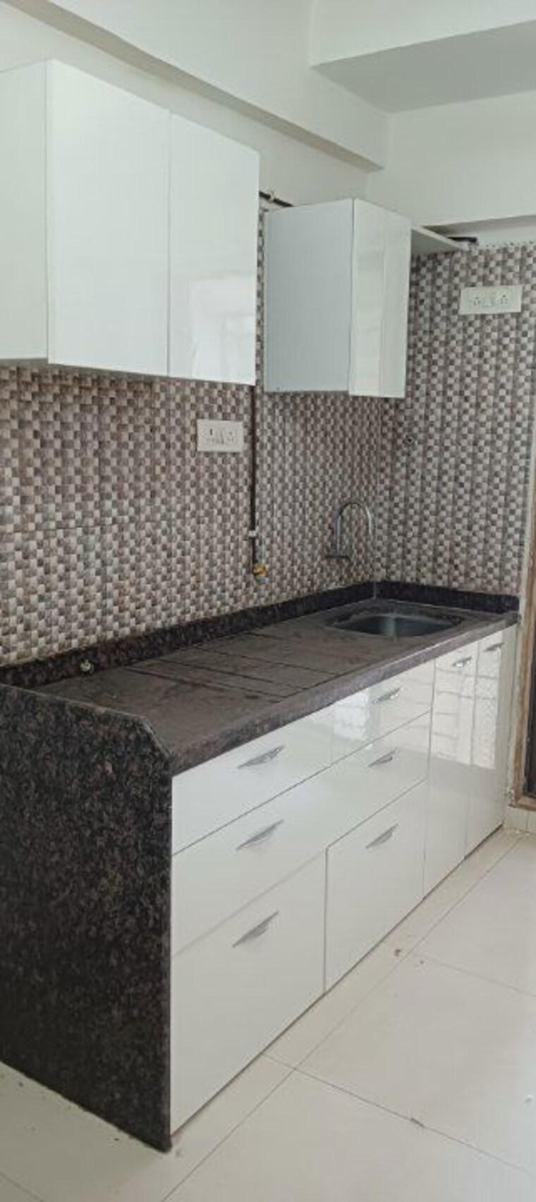 Kitchen, new-india-grace-luxuria 3 Bedroom 900 Sq.Ft. Apartment In Malad West Mumbai 10205956