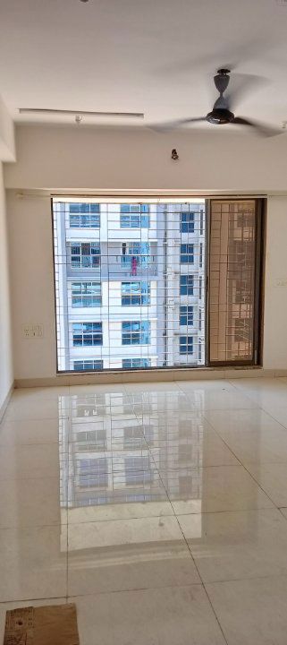 3 BHK 900 Sq.Ft. Apartment in New India Grace Luxuria