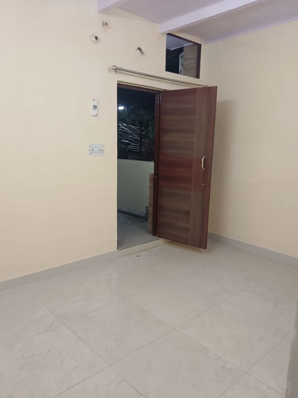 2 BHK Builder Floor For Rent in Nirman Vihar