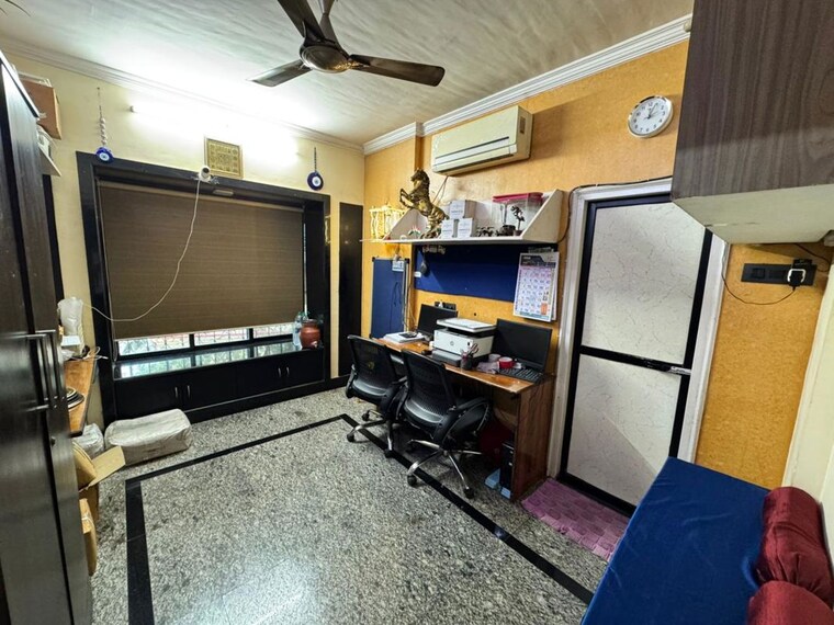 Room, dheeraj-sagar 1 RK 240 Sq.Ft. Apartment In Malad West Mumbai 10208558