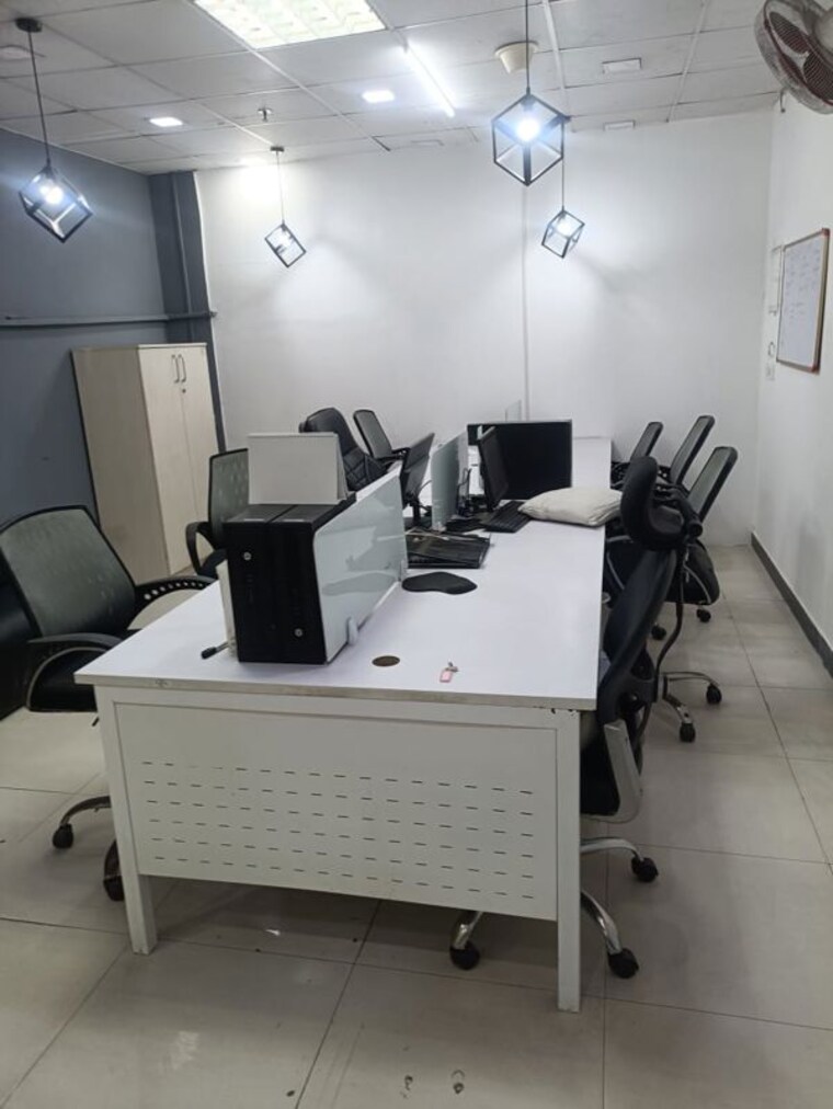 Team Area, sector 3 Commercial Office Space 700 Sq.Ft. In Sector 3 Noida 10208557