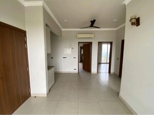 Room in 3 BHK Builder Floor at Central Park Flower Valley, Sohna Sector 33 – for Rent